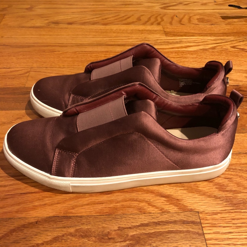 Steve Madden Patton Satin Slip On Sneaker